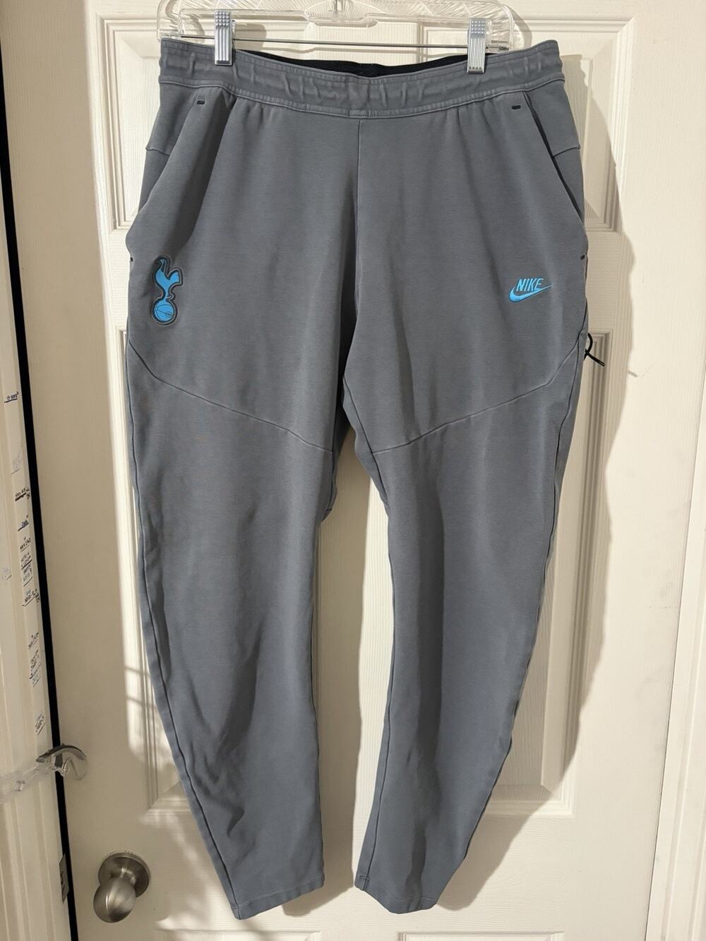 Nike Tech Fleece Pants Tottenham Hotspurs Sz L Gray CI2156-030